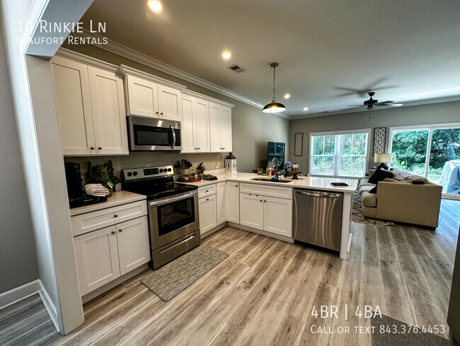 Building Photo - 10 Los Robles Rd