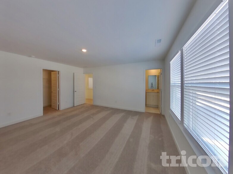 Building Photo - 11818 Moorfield Ln