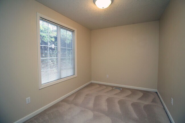 Building Photo - 5764 SW Kimball Ct