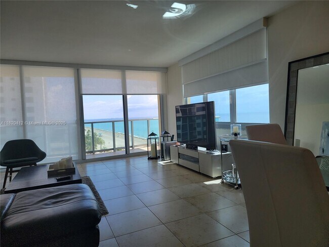 Building Photo - 2501 S Ocean Dr