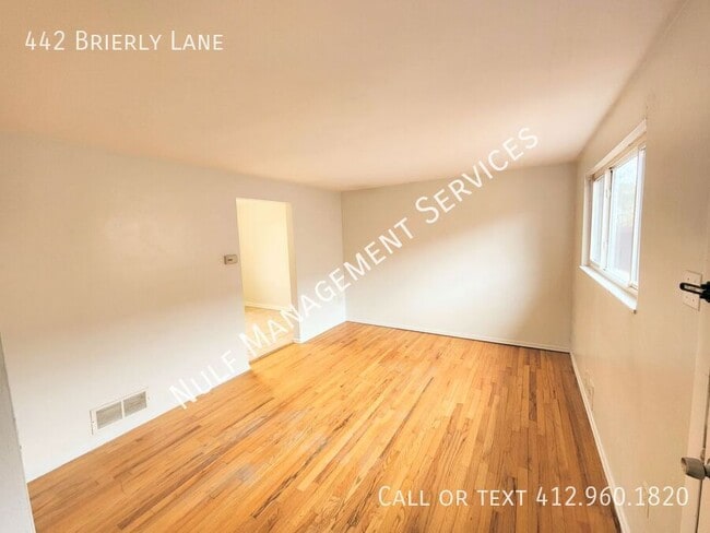 Building Photo - 442 Brierly Ln