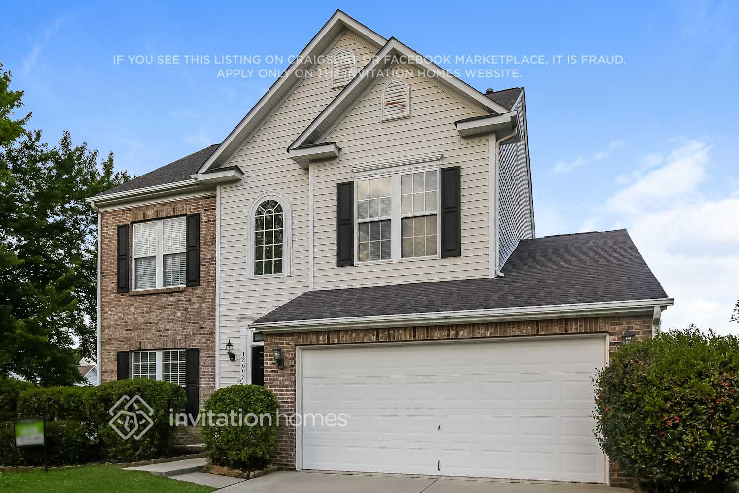 Building Photo - 13603 Sunrise View Dr