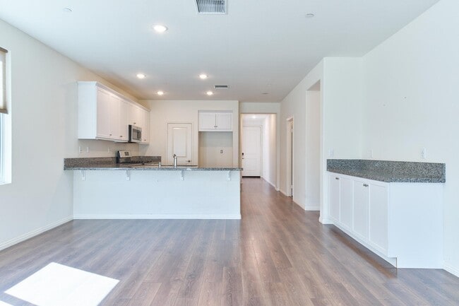 Building Photo - 85494 Cortona Ct