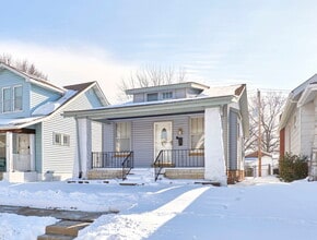 Building Photo - 6448 Wanda Ave