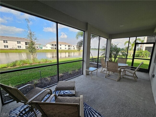 Building Photo - 5739 Oakmont Ct