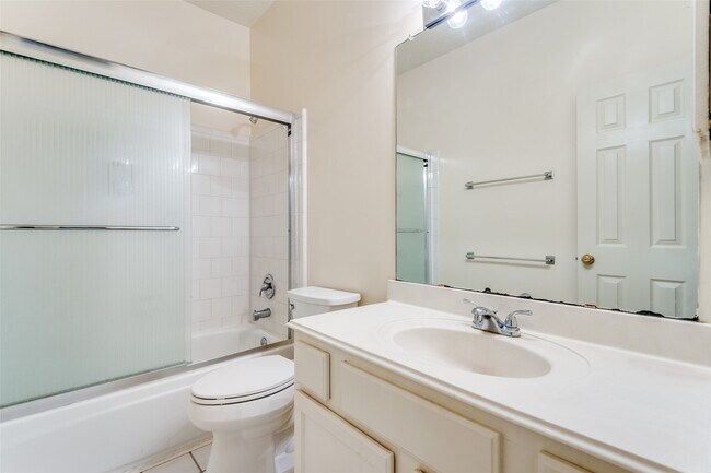 Building Photo - 127 S Winterport Cir