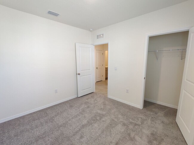Building Photo - 33997 Jasper Stone Dr
