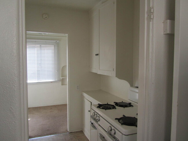 Building Photo - Golden Hill -Charming 1BR/1BA Spanish styl...