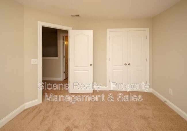 Building Photo - 4133 Rigsby Ln
