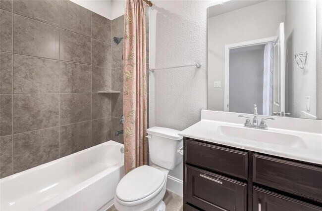 Building Photo - 21102 Verismo Dr