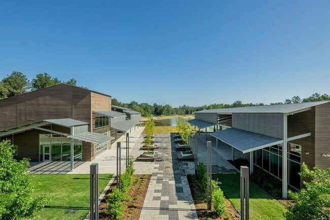 Building Photo - 17794 Misty Brk Ln