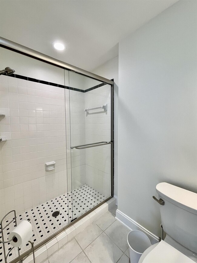 Building Photo - 160 Palmetto Rd