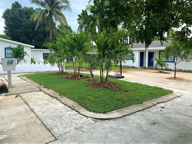 Building Photo - 140 NW 40th St