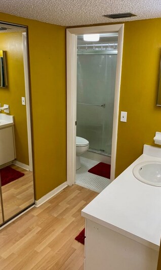 Main Bathroom - 4902 38th Way S