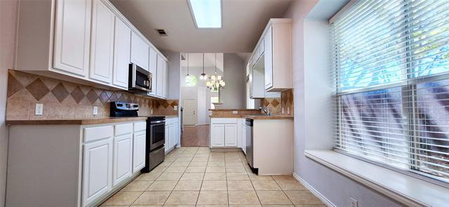 Building Photo - 6731 Canterbury Dr