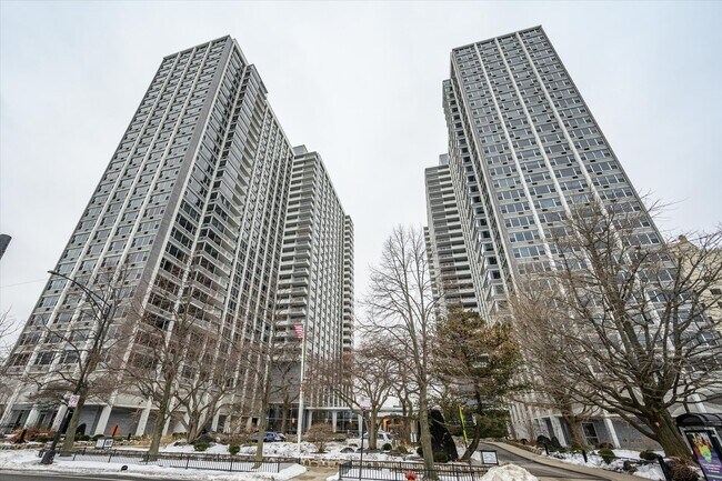 Primary Photo - 4250 N Marine Dr