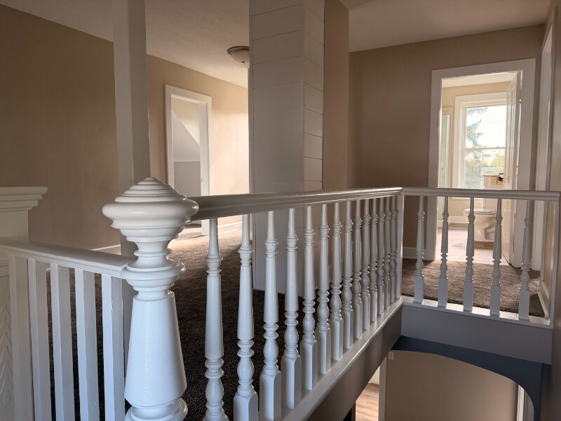 Building Photo - 118 E Jefferson St