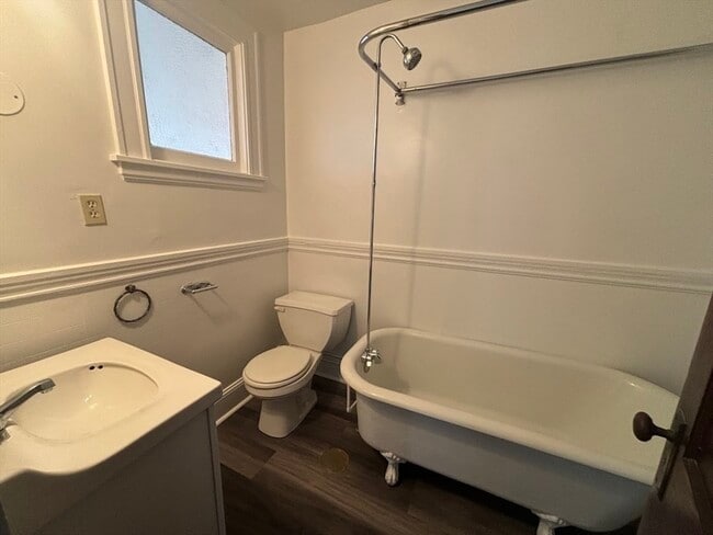 Building Photo - 1 Harbor St