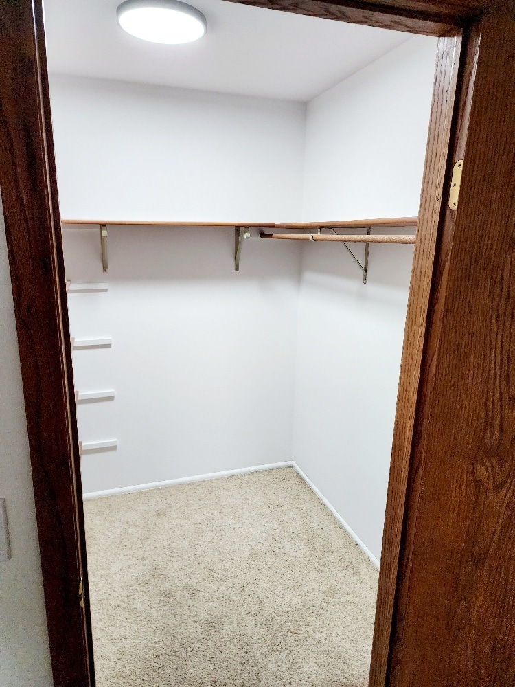 Walkin Closet - 5675 W Brown Deer Rd