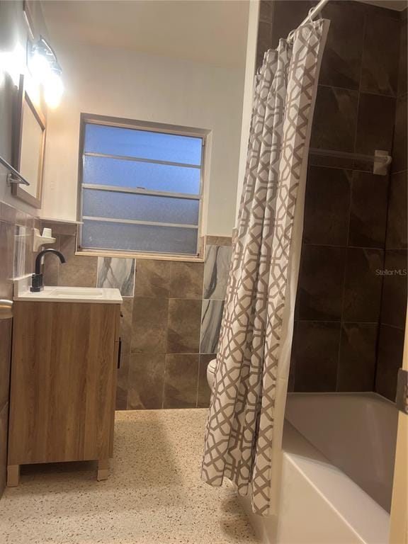 Building Photo - 2495 Baywood Dr E