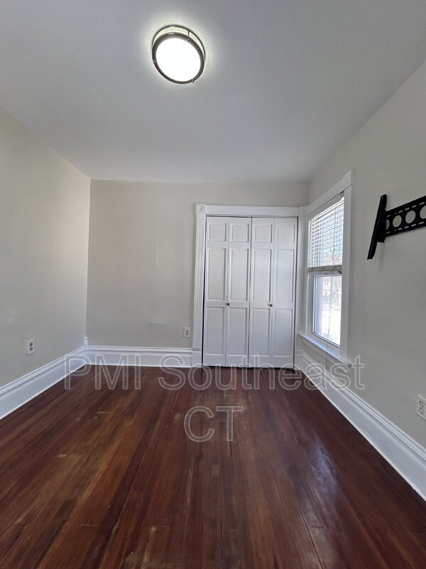 Building Photo - 26 Kinney Ave