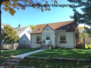 Building Photo - South Minneapolis Single Family Home, Garage, Fenced In Yard, Excellent Condition