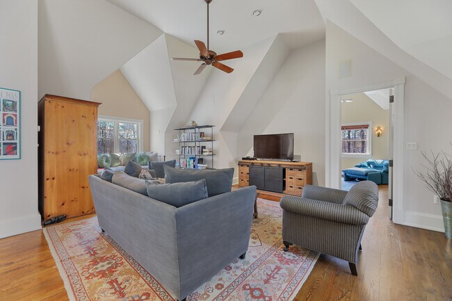 Building Photo - 36 Millard Rd