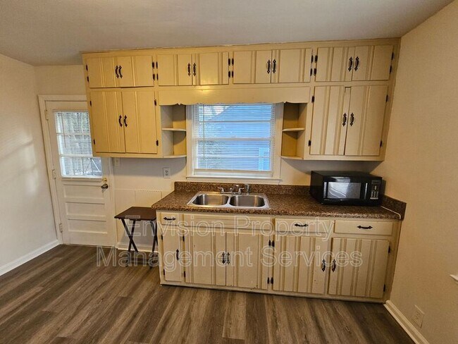 Building Photo - 2036 McPherson Drive