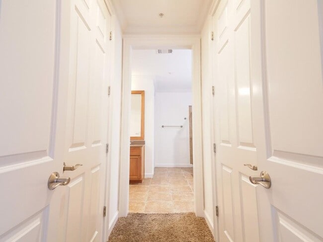 Building Photo - 4955 Ivy Ridge Dr SE