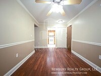 Building Photo - 530 N Main St