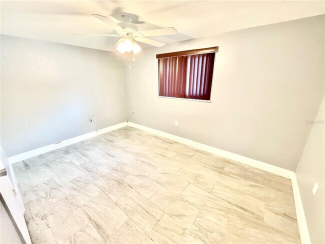 Building Photo - 9715 Gray Fox Ln
