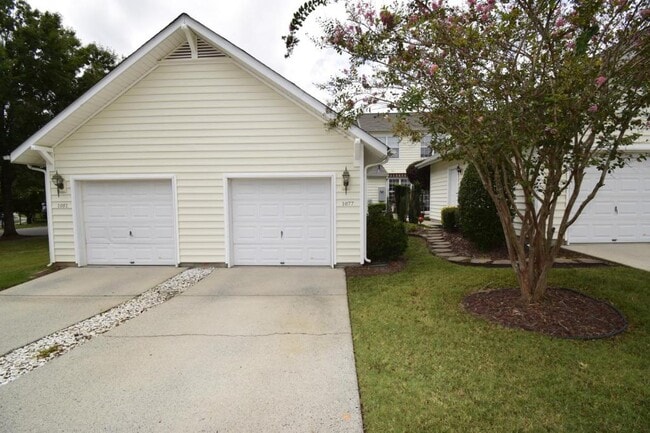 Building Photo - 1077 Woodglen Ln