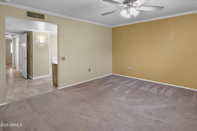 Building Photo - 12934 W Blue Sky Dr