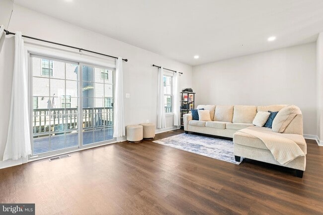 Building Photo - 14730 Spring Haven Ln