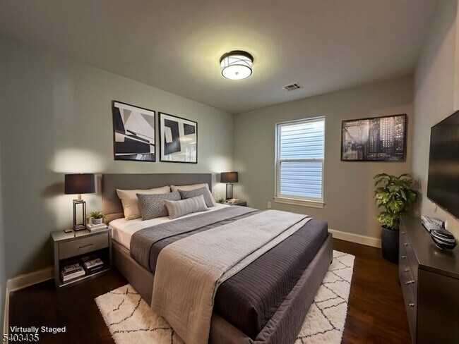 Building Photo - 15 N 6th St