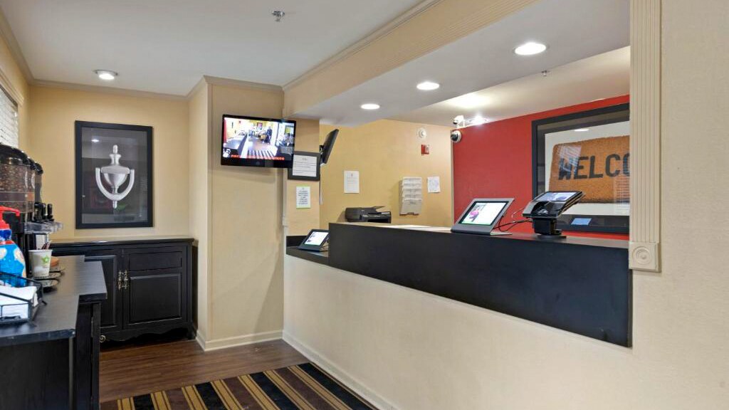 Building Photo - 5830 Westpark Dr