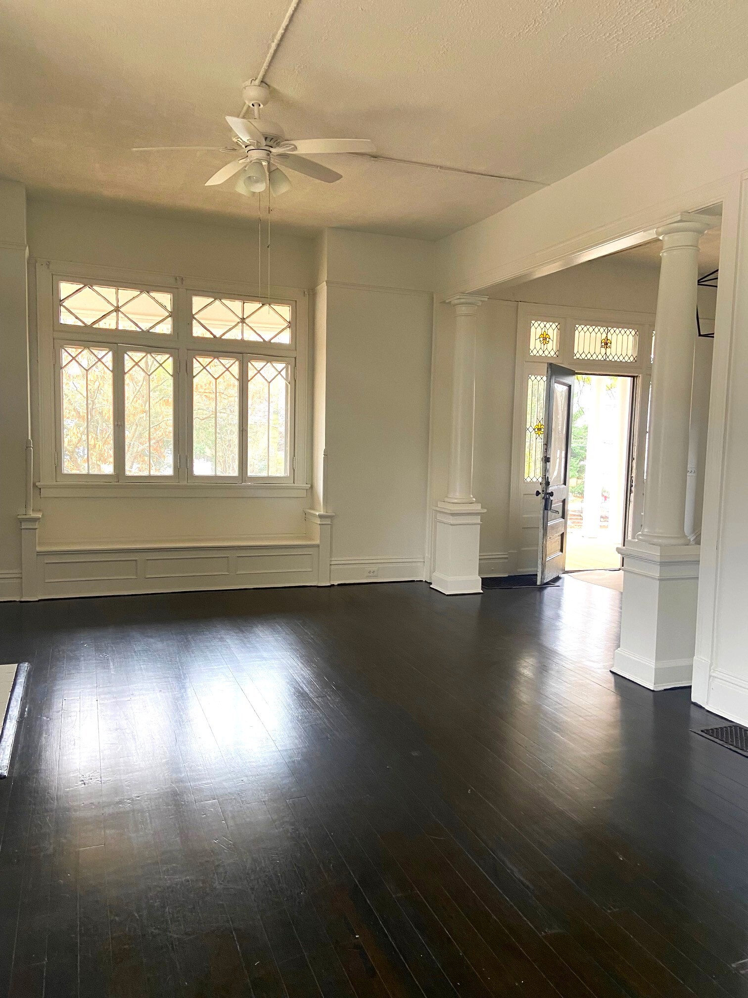 Building Photo - 1716 14th Ave S