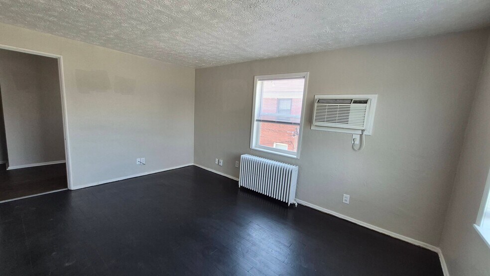 Building Photo - 520 Forrer Blvd