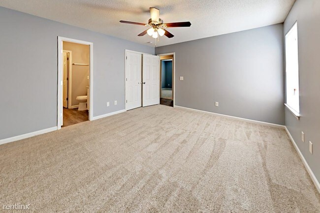 Building Photo - 7525 Rolling Meadows Ln