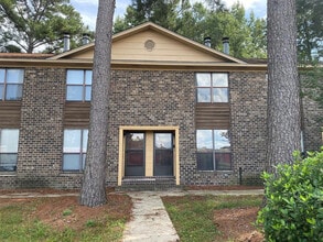 Building Photo - 2012 Gion St