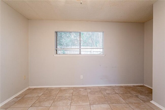 Building Photo - 5209 Tahoe Trail