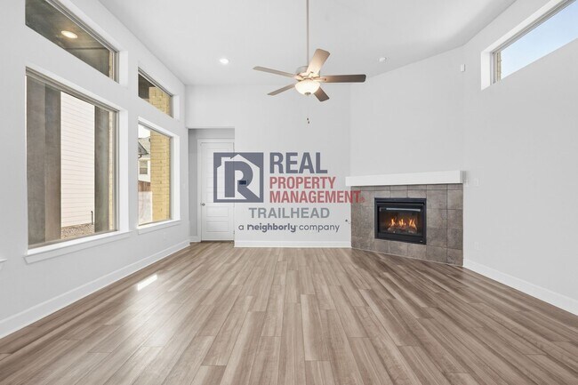 Building Photo - 14409 Balmoral Pl