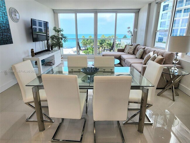 Building Photo - 3505 S Ocean Dr