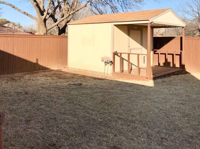 Building Photo - 3/2/2 Available May 2026