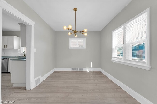 Building Photo - 4710 Birchwood Rd