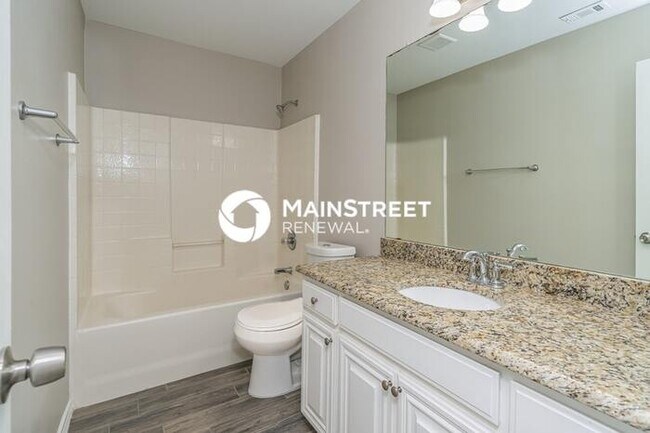 Building Photo - 3 Bedroom Pet-Friendly Home in ARLINGTON, TX with Main Street Renewal