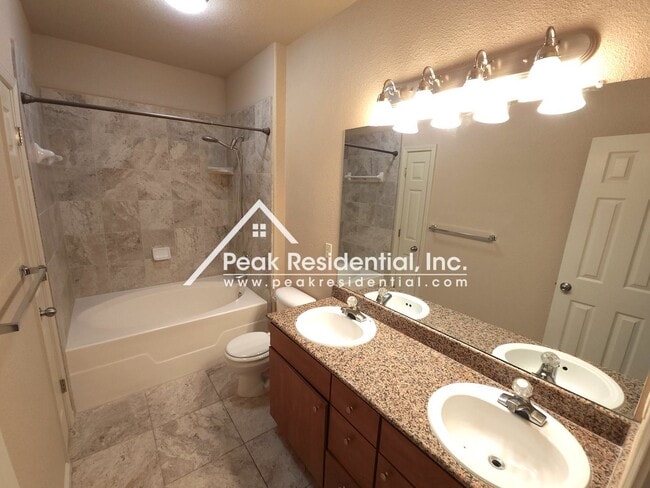 Building Photo - 2 br, 2 bath House - 8434 Walerga Road #821