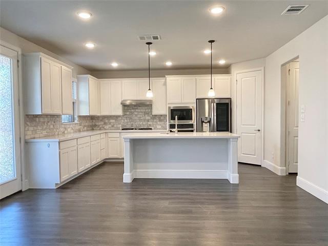 Building Photo - 2257 Washington Dr