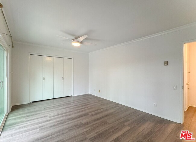 Building Photo - 1048 9th St