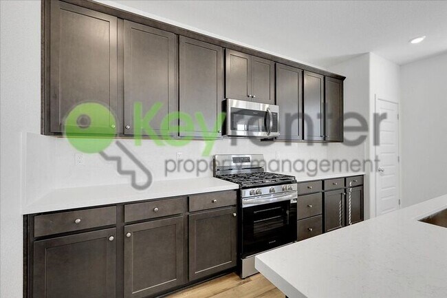 Building Photo - 2061 Hesperian Dr